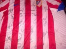 camisa autografiada a madrid campeones uel.webp