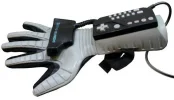 1989-Nintendo powerglove.webp