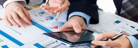cursos-de-economia-y-finanzas.webp