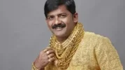 asesinan-al-millonario-indio-famoso-por-la-camisa-de-oro-mas-cara-del-mundo.webp
