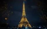 torre_eiffel_noche.webp