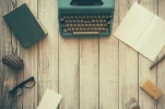 typewriter-801921_1280.webp