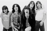 acdc-posed-in-a-studio-in-london-in-august-1979-billboard-650.webp