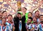 messi-por-fin-supo-cuanto-pesa-la-copa_41287005_20221218140210.webp
