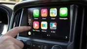 which-cars-have-android-auto-or-apple-carplay-600x338.webp